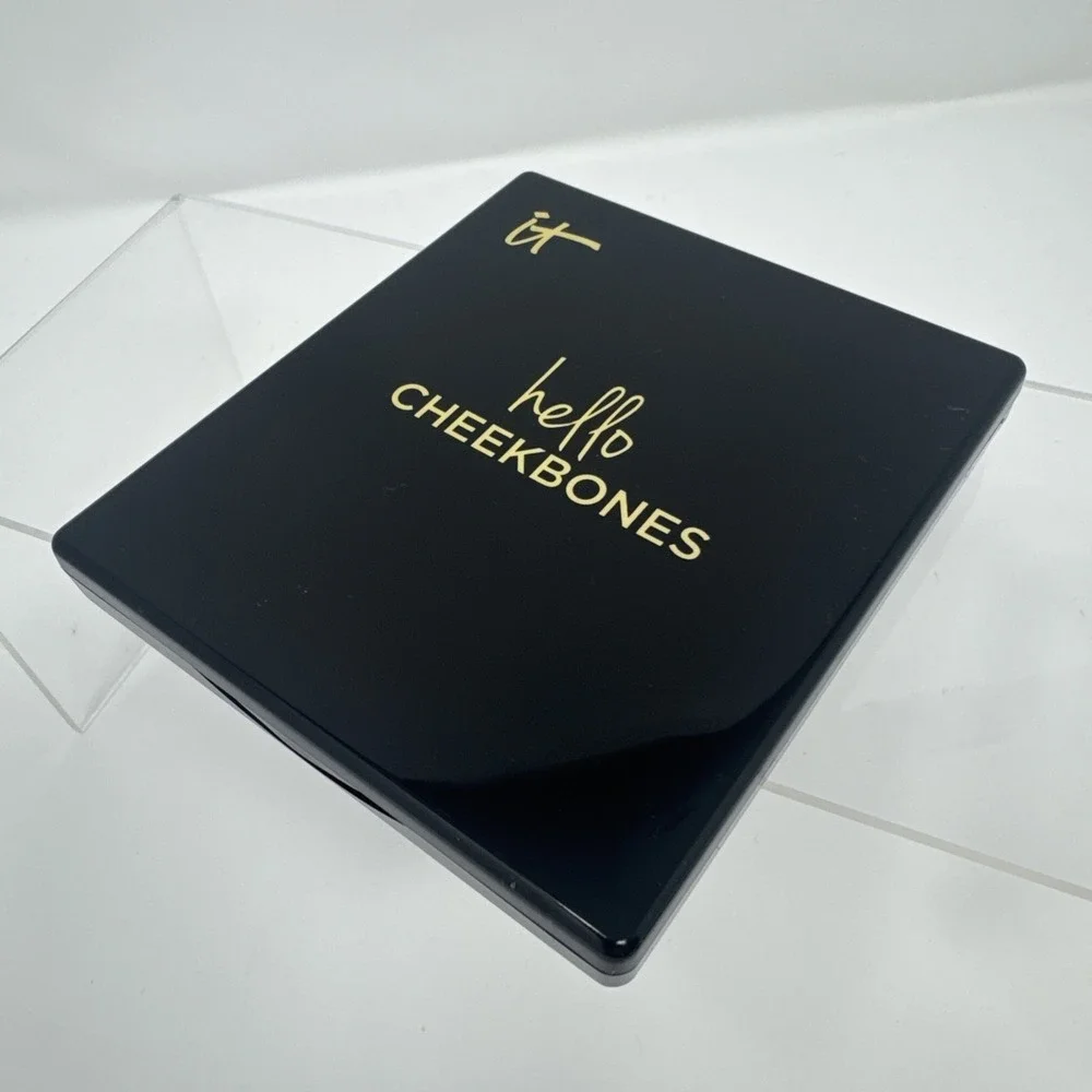 IT Cosmetics Hello Cheekbones Matte Bronzer Radiance Highlighter Contouring Duo